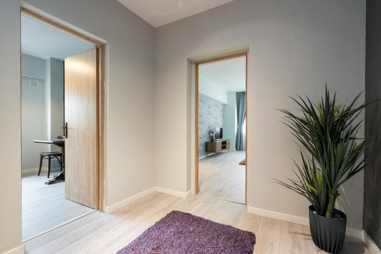Felicity Apartment By The Park Boekarest Buitenkant foto